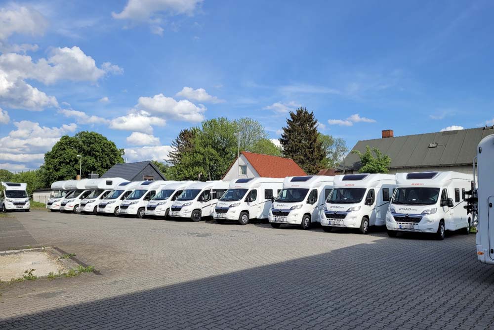 Stellen Sie Ihr Wohnmobil auf einem Abstellplatz unserer Stationen unter