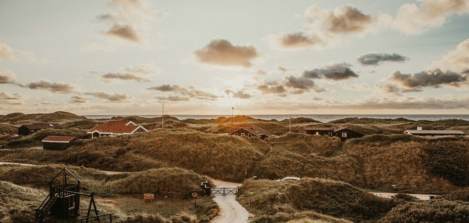 Sonnenuntergang in den Dünen von Dänemark