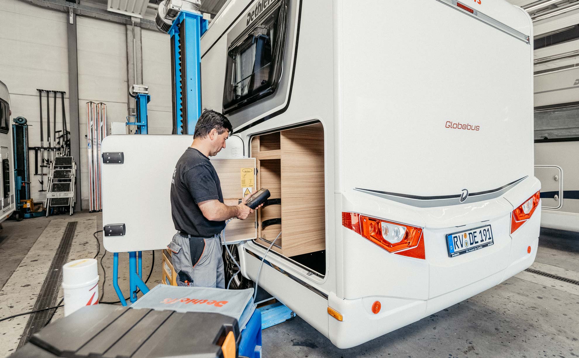 Wohnmobil Werkstatt bei Roadfans