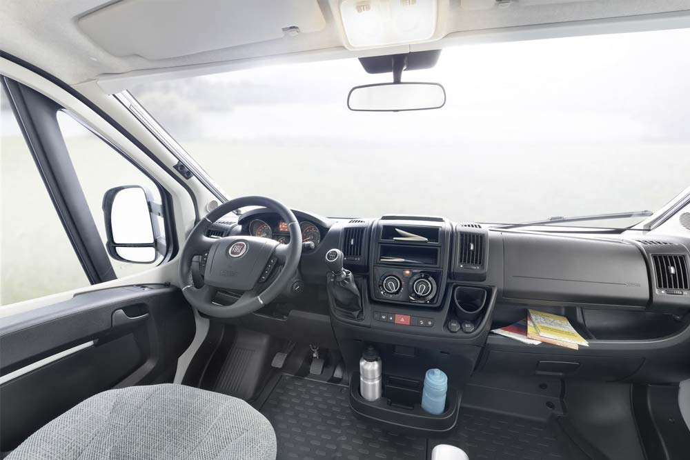 Fahrerkabine im Wohnmobil – Dethleffes Just 90