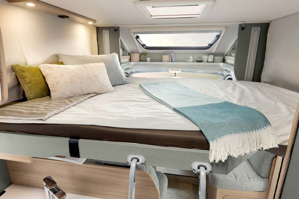 Hubbett im Wohnmobil – Dethleffes Just 90
