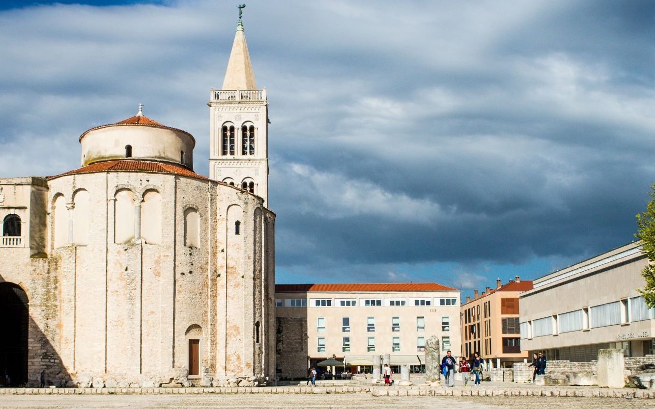 Turm und Häsuer in Zadar