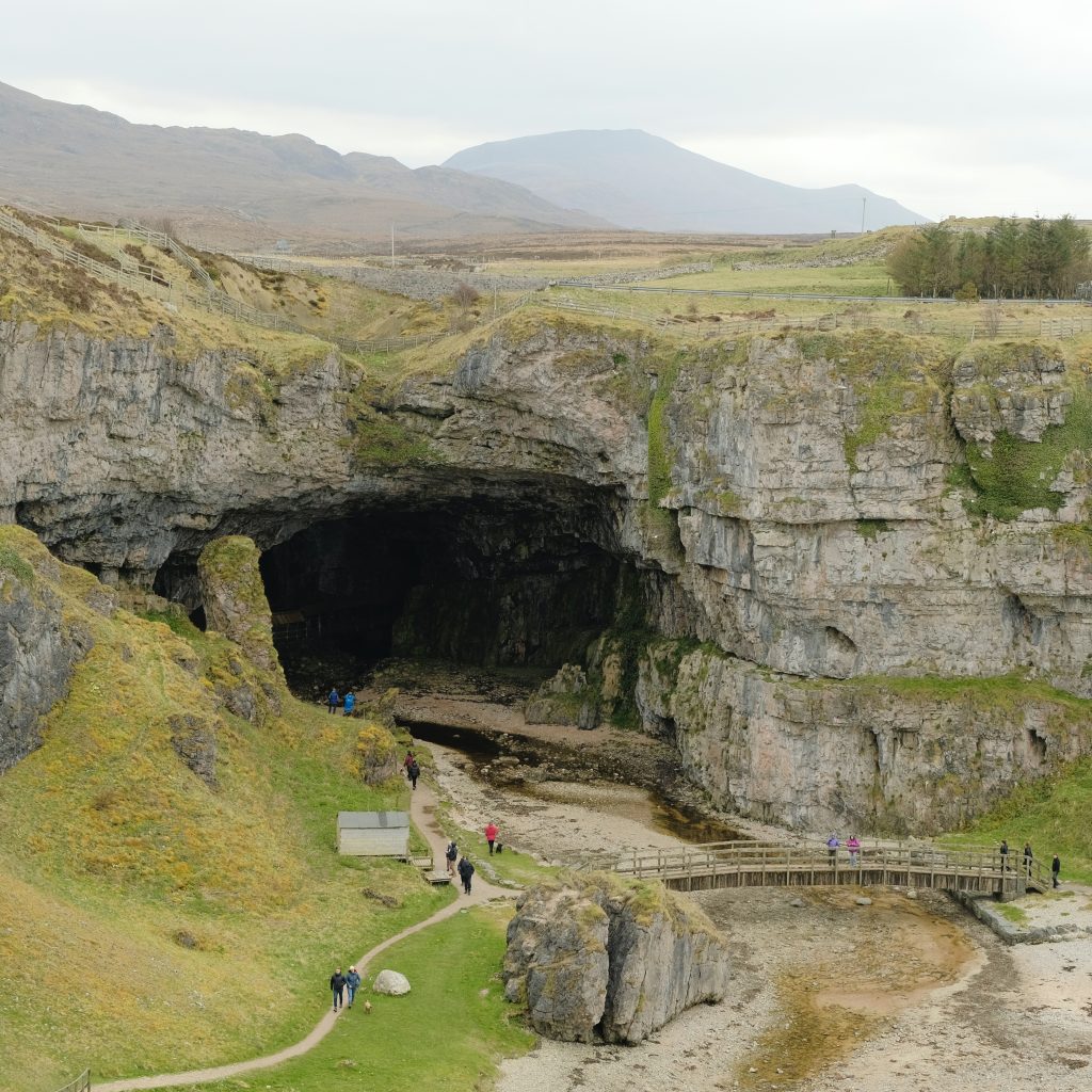 Campingplätze Schottland - Der Eingang zur Smoo-Höhle