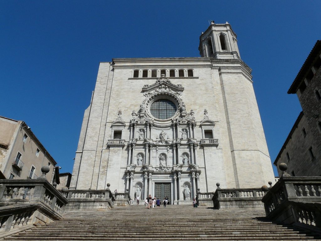Camping Costa Brava - Blick auf die Kathedrale in Girona.