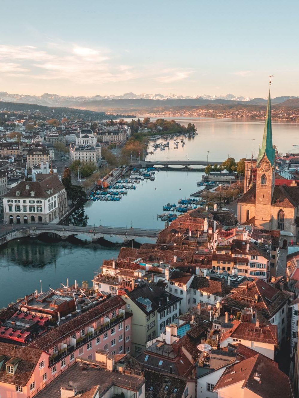 Zürich - Blick über die Stadt und den Limmat